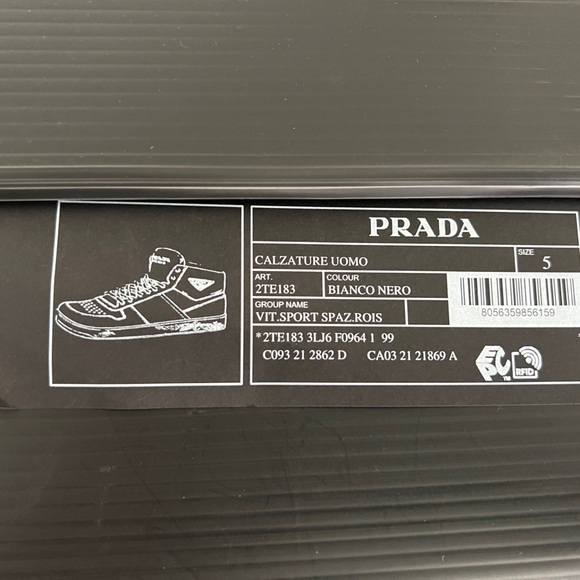 Prada high top sneaker in men size 5uk converted to size 8 or 8.5 in women. - Picture 6 of 7